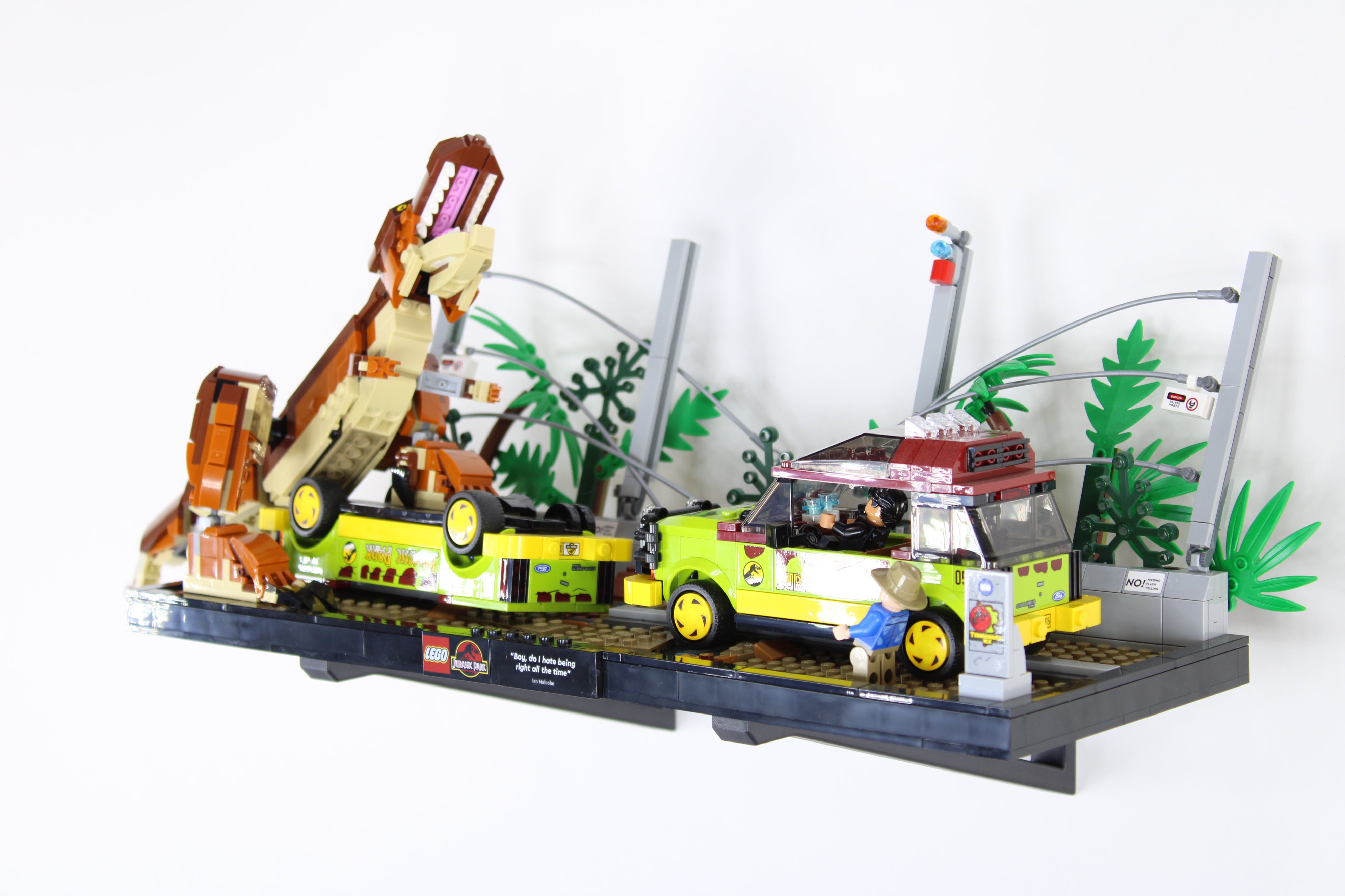 Wall Mount for LEGO® JURASSIC WORLD™ 76956 T. rex Breakout – HOX3D