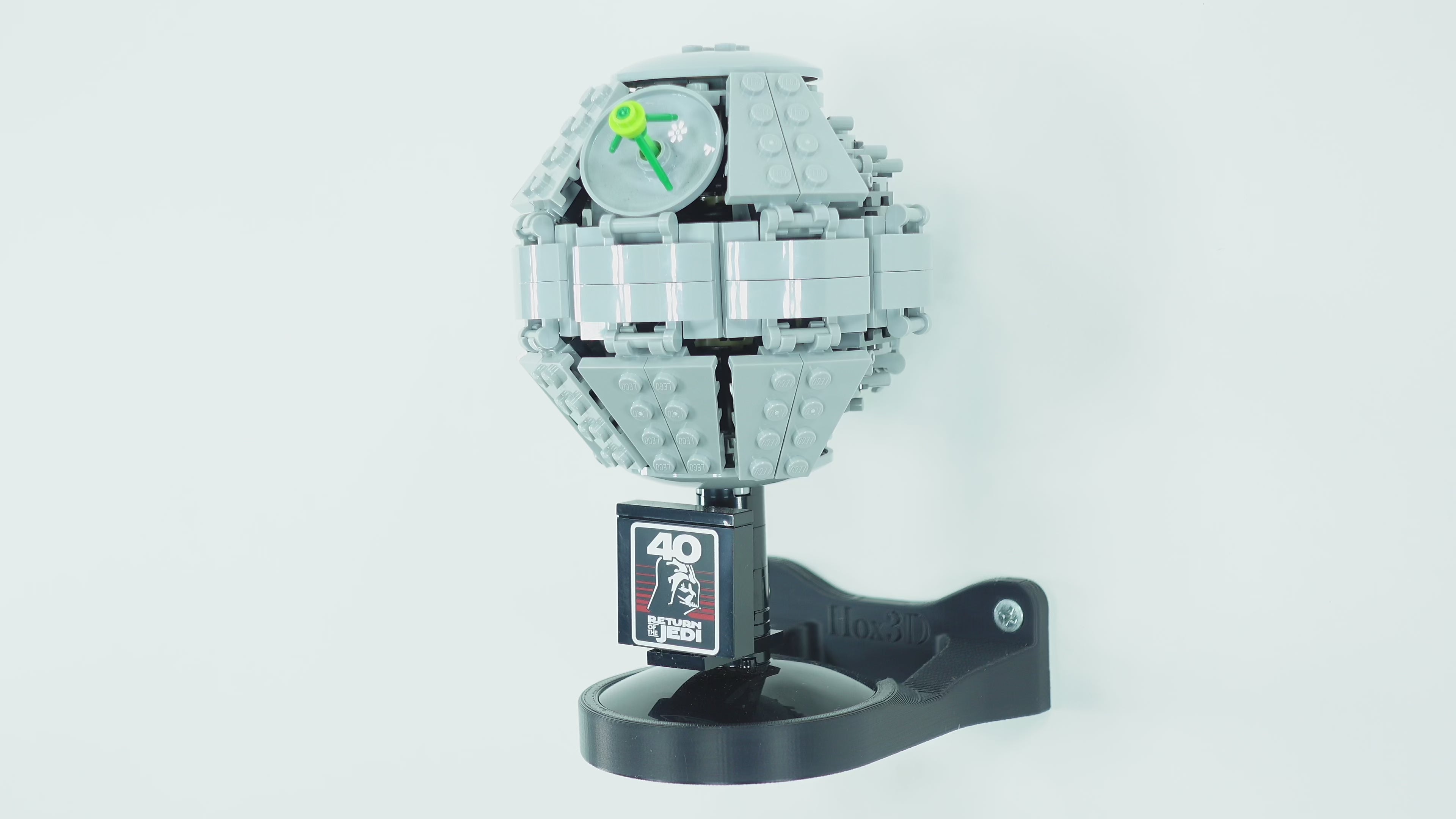 Wall Mount for LEGO® Star Wars™ 40591 Death Star II™ – HOX3D