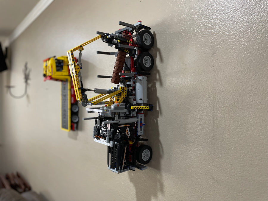 Wall Mount for LEGO® Technic™ 9397 Logging Truck