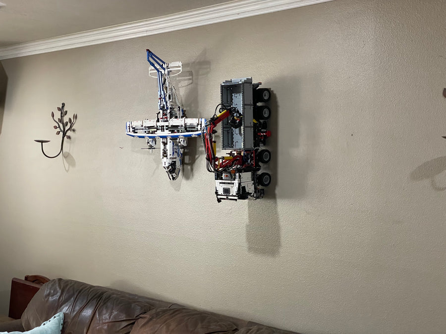 Wall Mount for LEGO® Technic™ 42043 Mercedes-Benz Arocs 3245