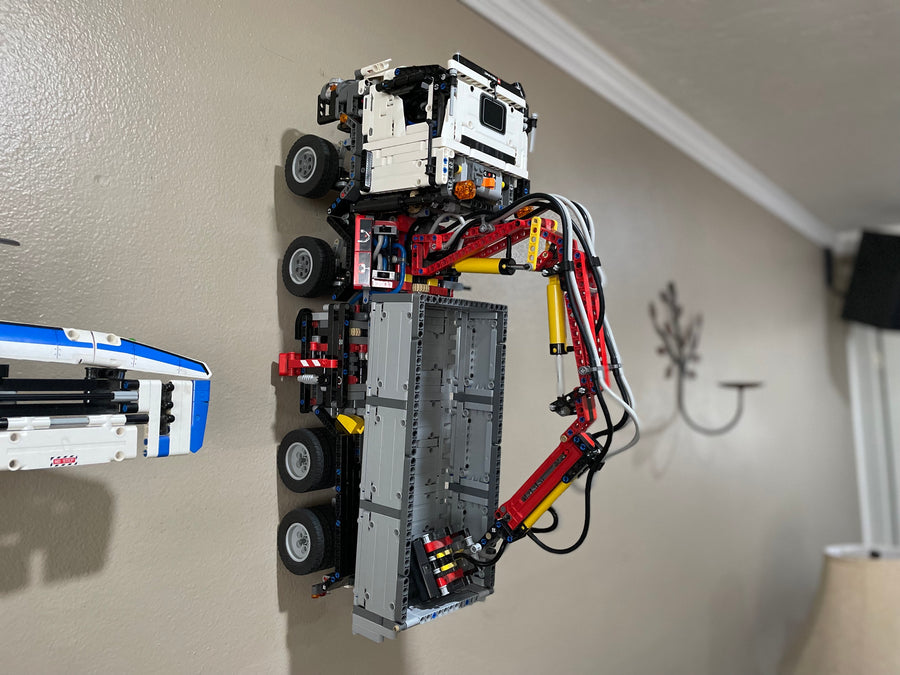 Wall Mount for LEGO® Technic™ 42043 Mercedes-Benz Arocs 3245