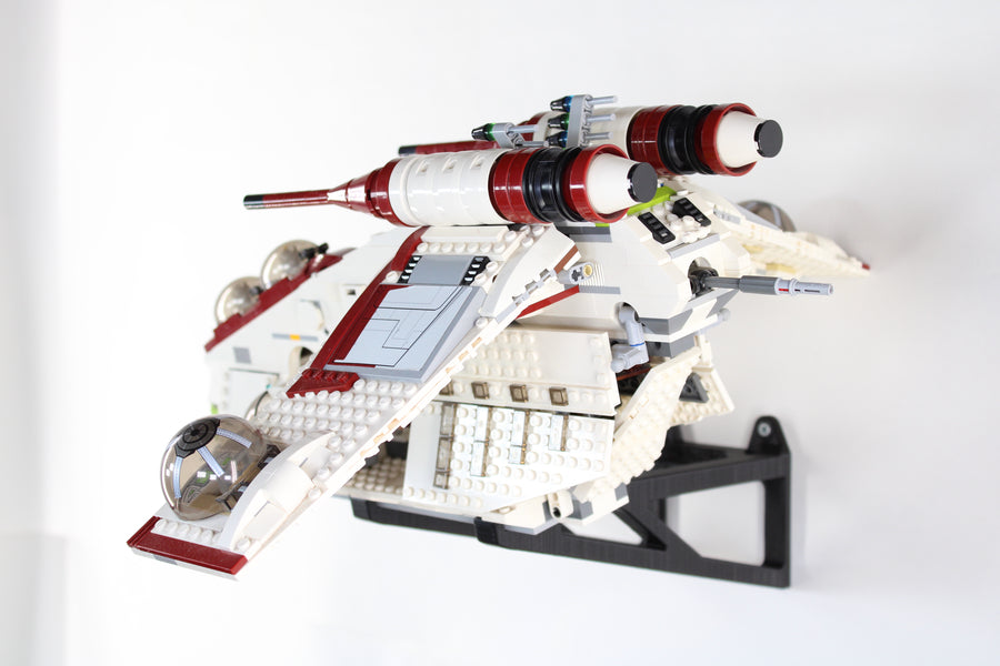 lugt vegne lærebog Wall Mount for LEGO® Star Wars™ 75021 Republic Gunship™ (2013 Model) – HOX3D