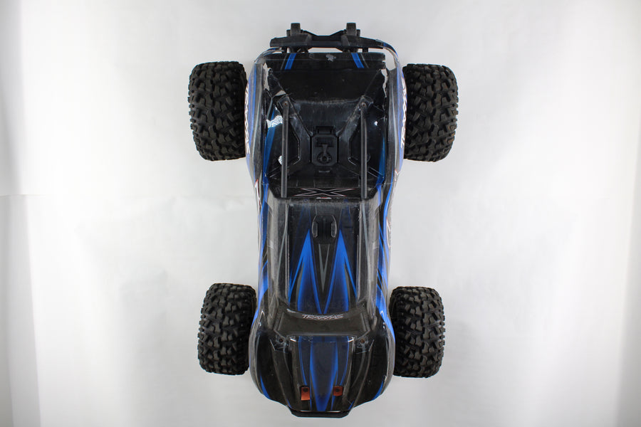 Collapsible Wall Mount for Traxxas X-Maxx and Maxx